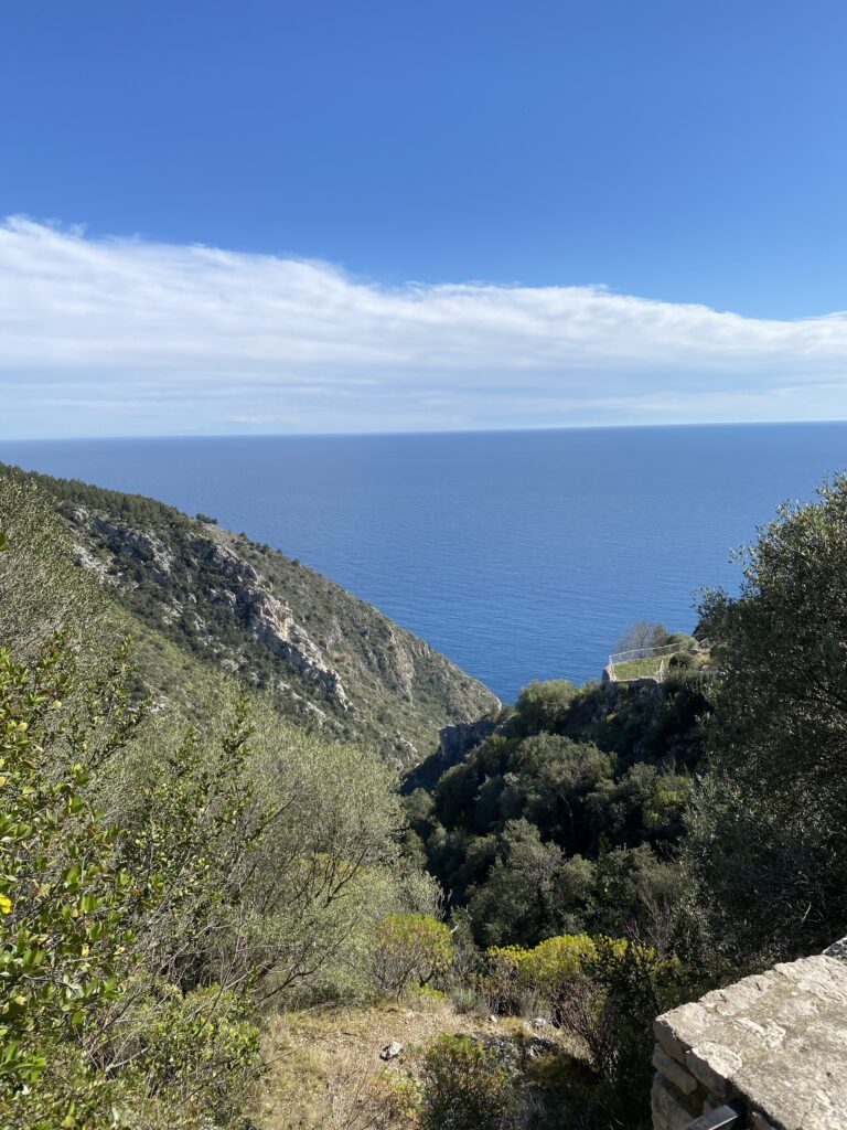 Point de vue depuis le sentier Nietzsche à Èze
